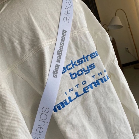 Backstreet Boys White Crossbody Bag Sphere Vegas Concert. - Picture 2 of 7